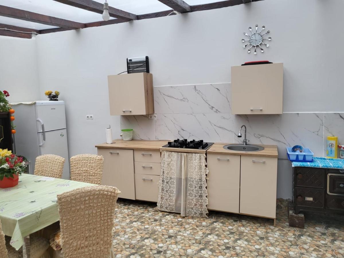 Apartamento Apartament Cu Terasa Si Gratar Satu Mare Exterior foto